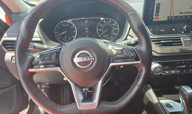 Used 2023 Nissan Altima 2.5 SL FWD image 11