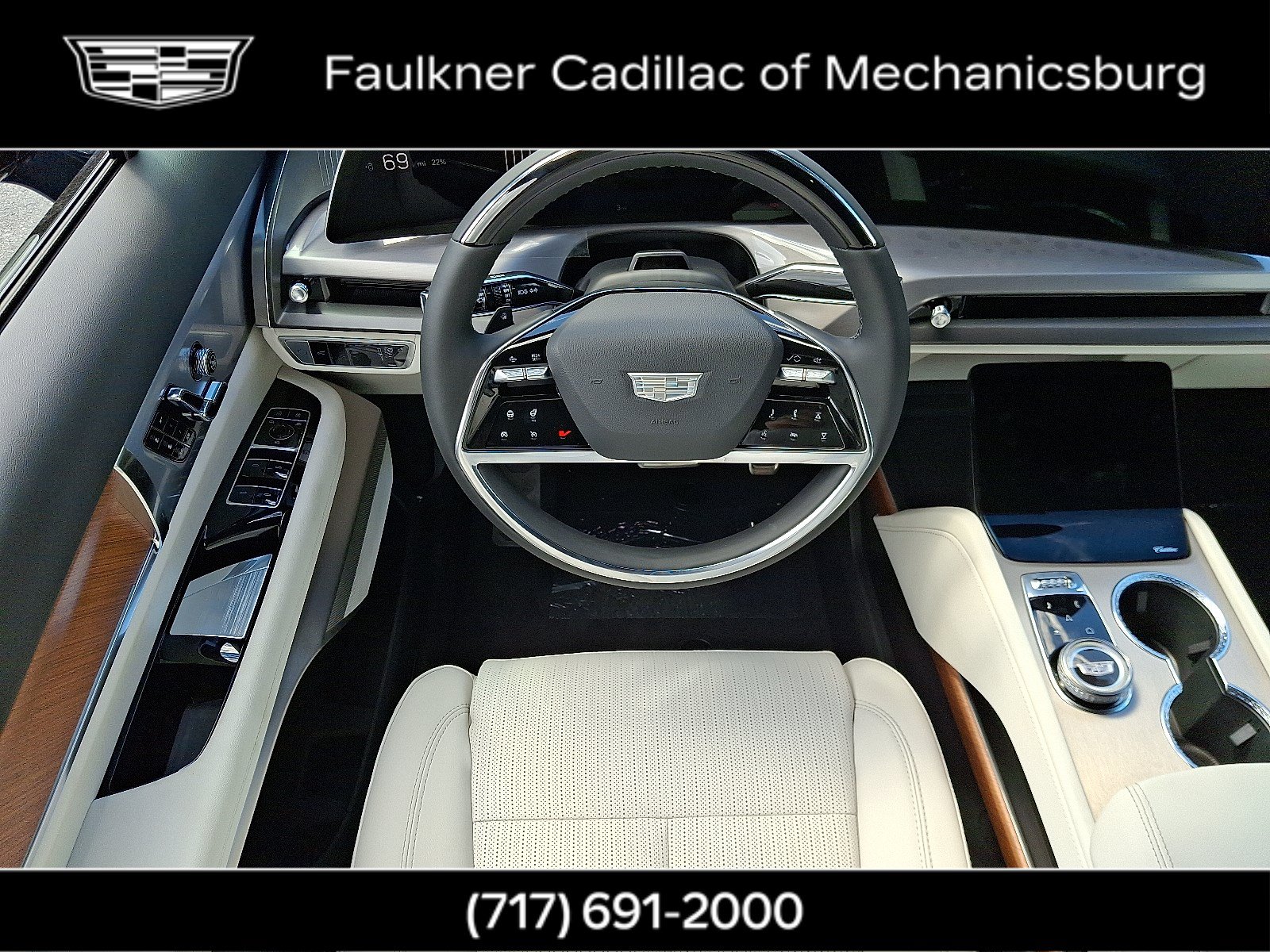 New 2026 Cadillac Vistiq Luxury w/ LPO, Floor Liner Package AWD/4WD image 16