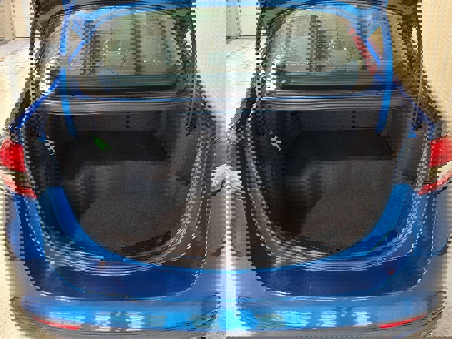 Used 2018 Ford Fusion S image 9