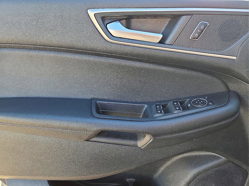 Used 2024 Ford Edge SEL image 19