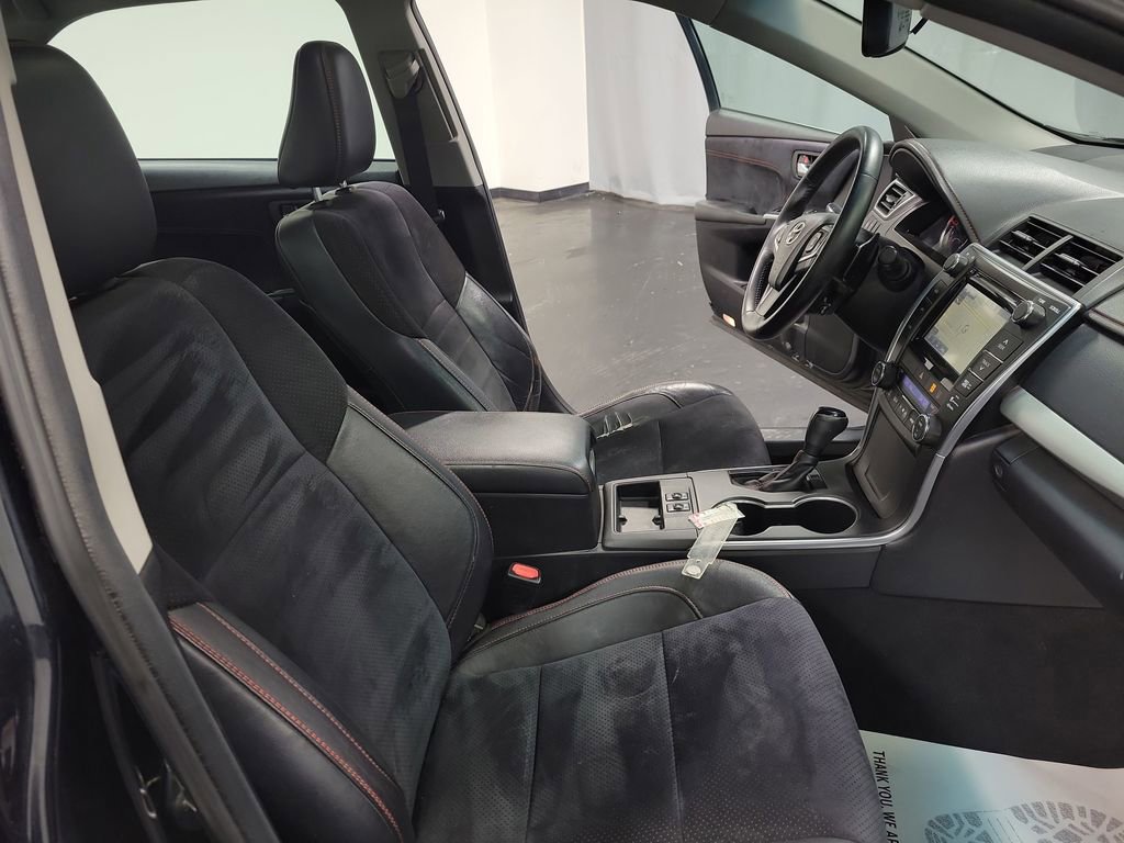 Used 2015 Toyota Camry XSE w/ Moonroof Package image 23