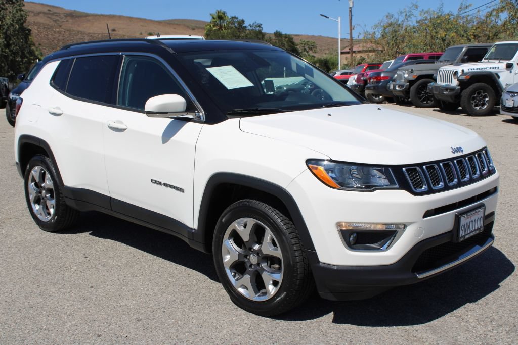 Used 2018 Jeep Compass Limited w/ Safe & Security Group AWD/4WD image 3