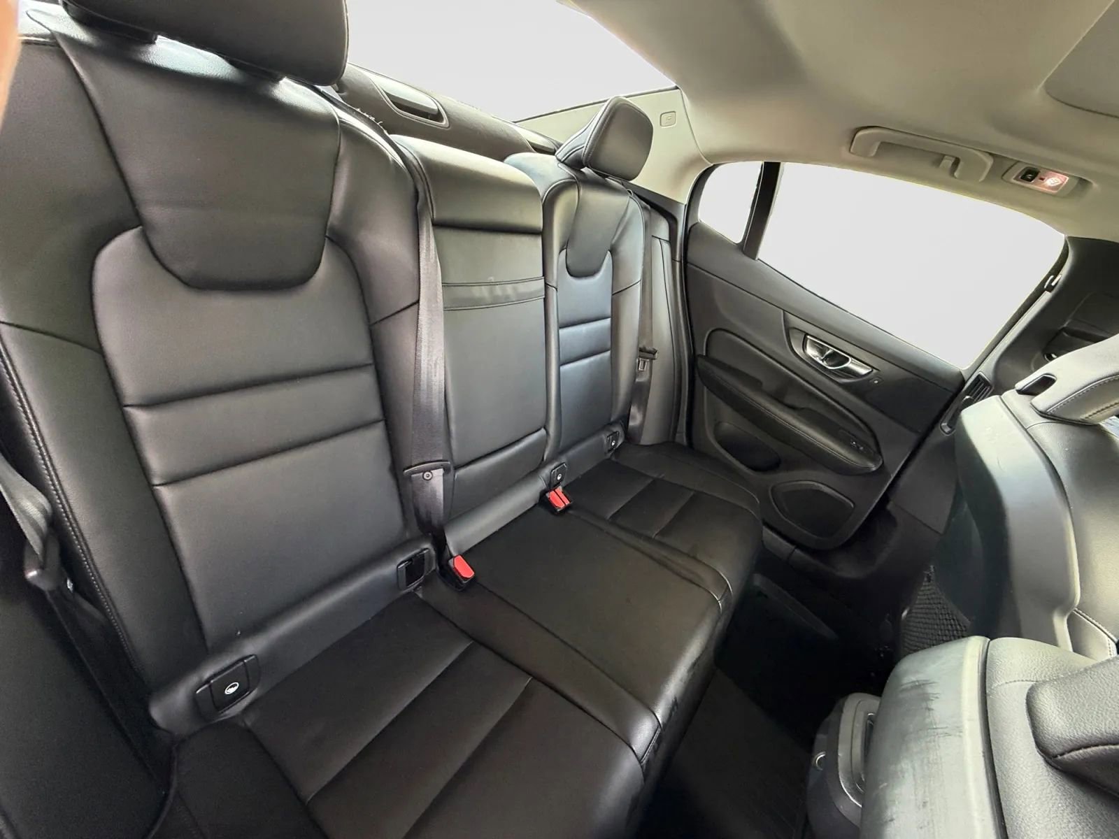 Used 2020 Volvo S60 T5 Momentum w/ Protection Package Premier image 16