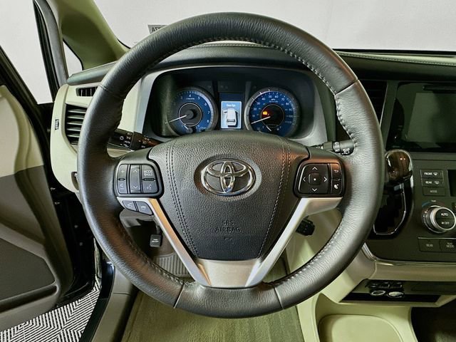 Used 2017 Toyota Sienna XLE w/ XLE Navigation Package image 14