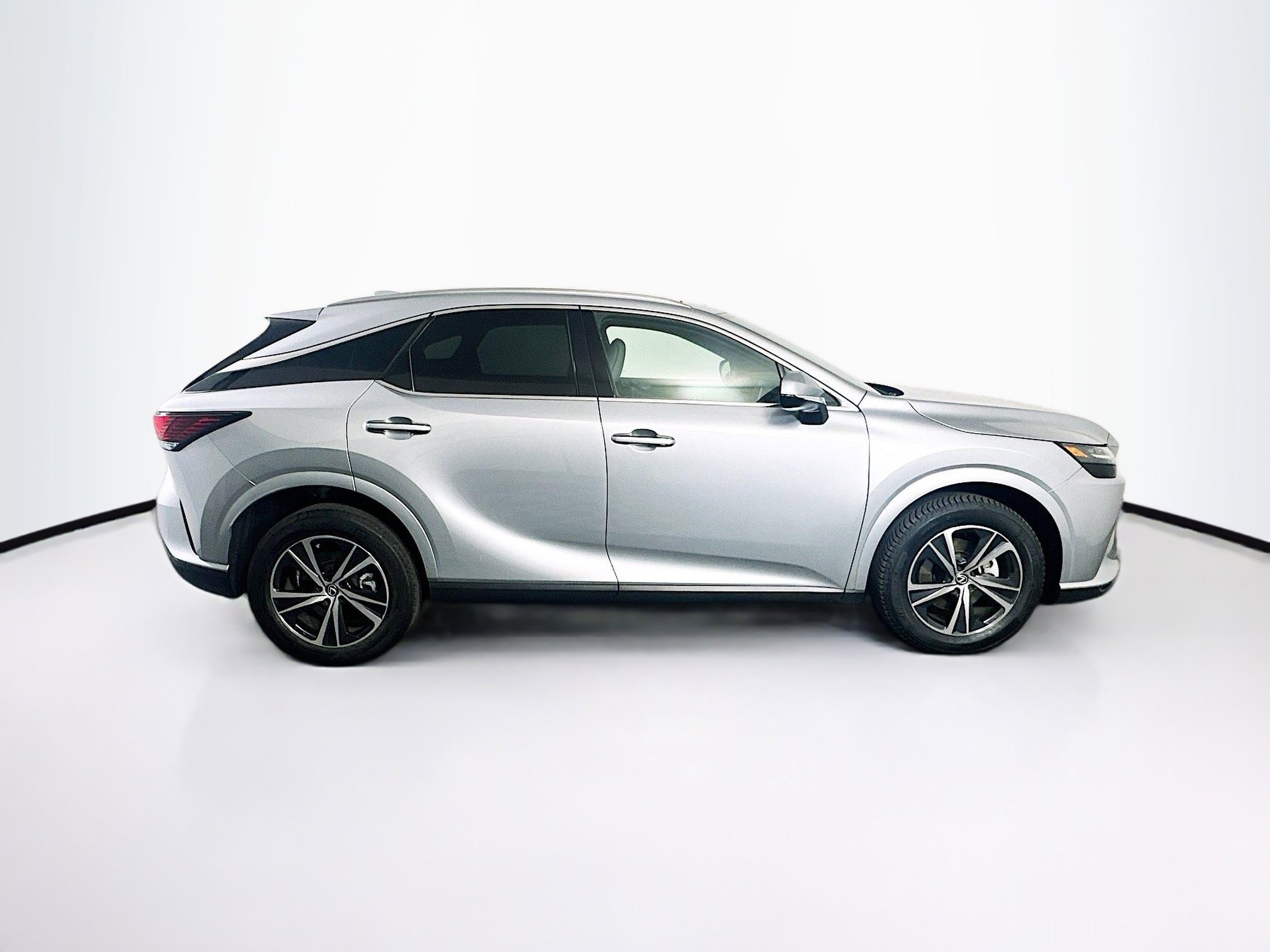 Used 2023 Lexus RX 350 FWD w/ Cold Area Package image 10