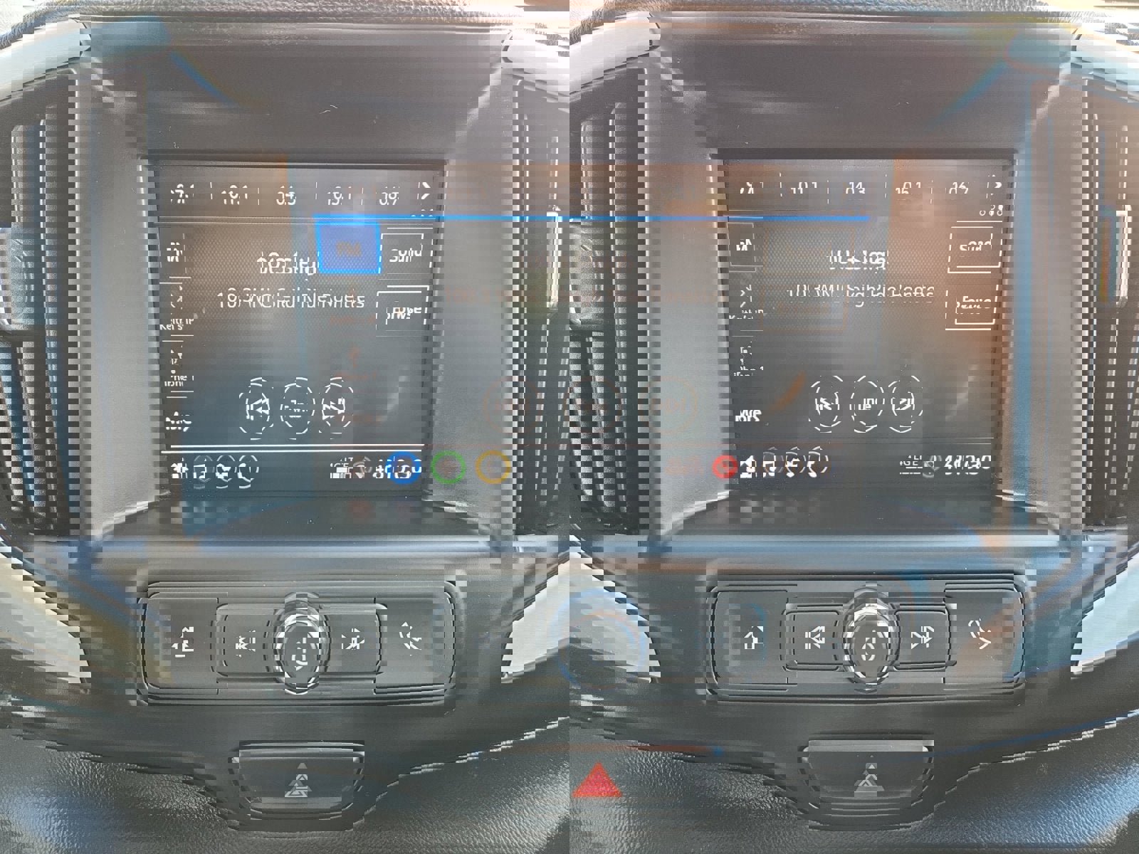 Used 2021 GMC Terrain SLE w/ Driver Convenience Package image 18