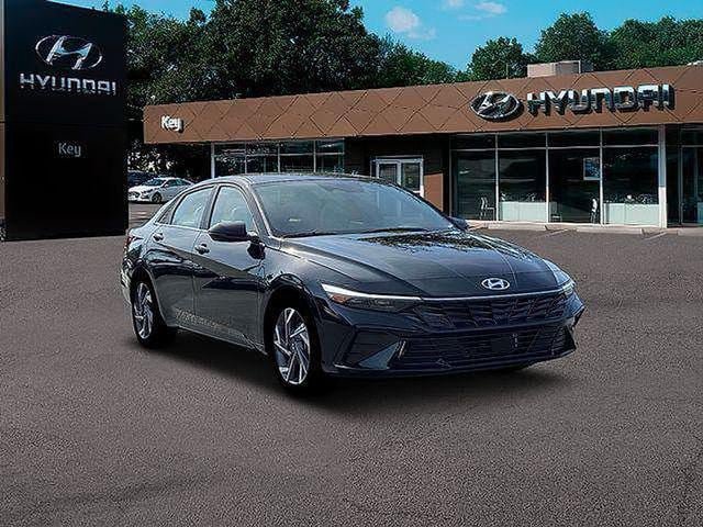 New 2026 Hyundai Elantra Limited FWD image 13