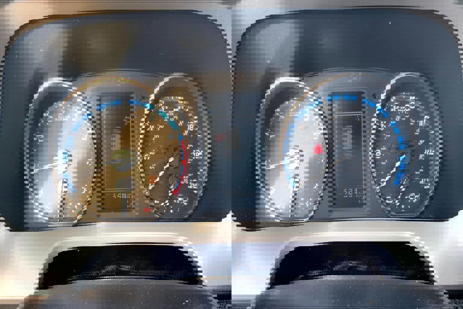 Used 2017 Toyota RAV4 LE image 24