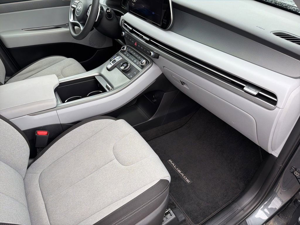 Used 2023 Hyundai Palisade SE image 31