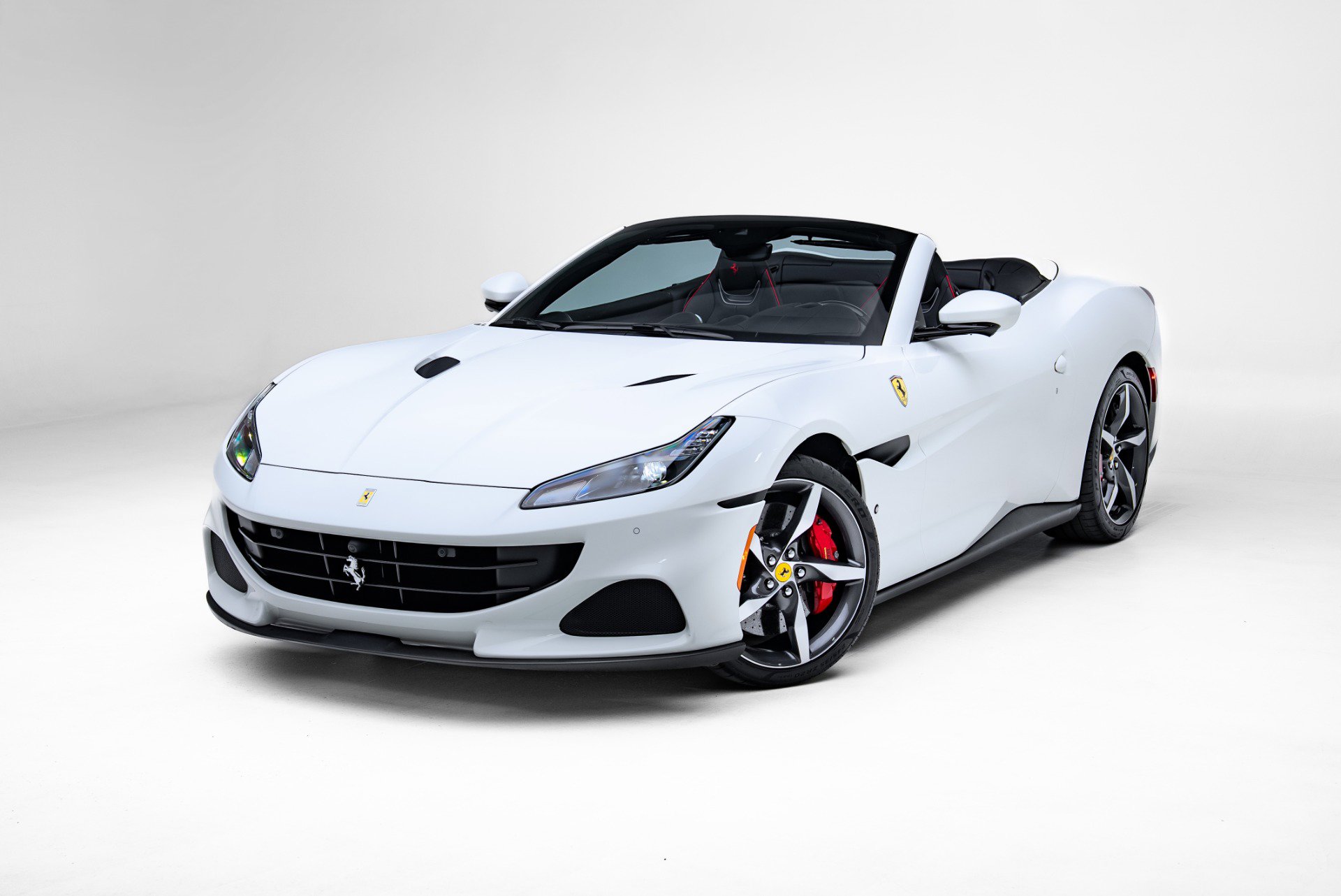 Used 2022 Ferrari Portofino M image 30