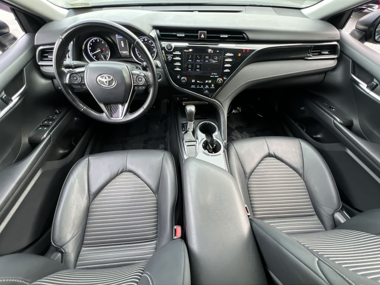 Used 2019 Toyota Camry SE w/ Audio Package FWD image 13