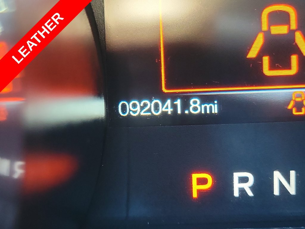 Used 2020 Ford Mustang Premium RWD image 3