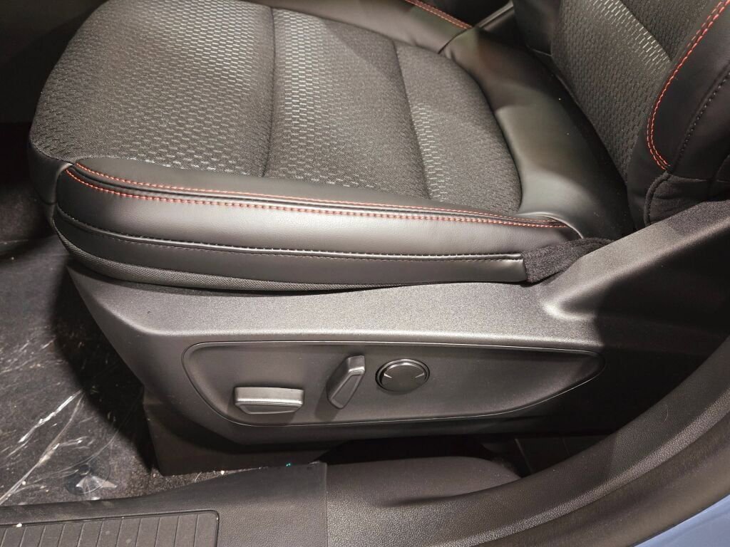 New 2025 Ford Escape ST-Line w/ Tech Pack #1 image 21