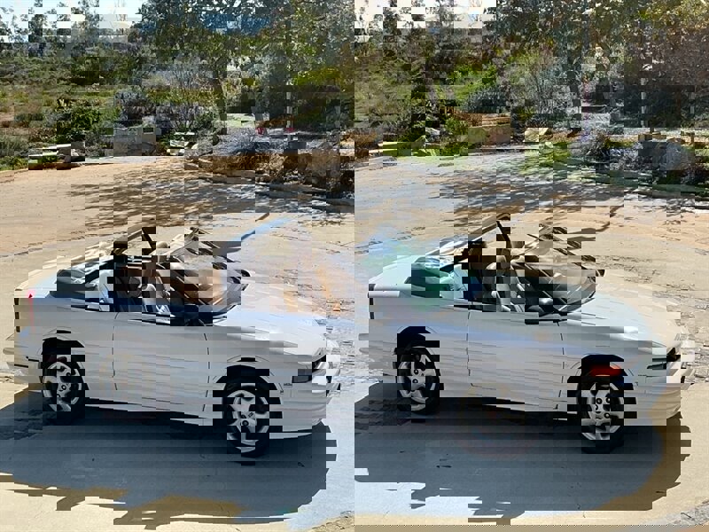 Used 1995 Oldsmobile Cutlass Supreme Convertible image 19