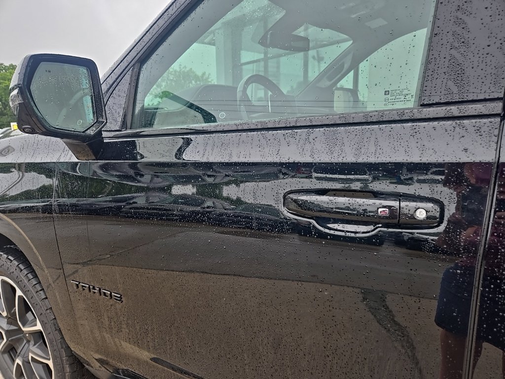 Used 2021 Chevrolet Tahoe RST w/ Luxury Package AWD/4WD image 29