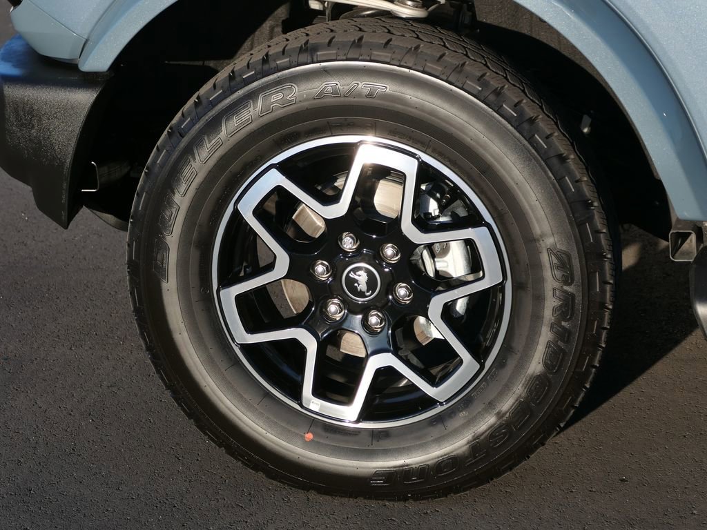 Used 2025 Ford Bronco Outer Banks image 10