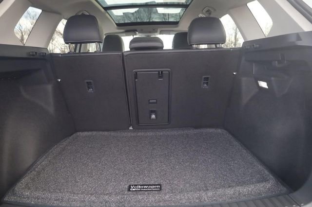 New 2026 Volkswagen Taos SEL image 22