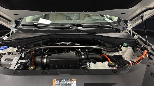Used 2023 Lincoln Aviator Grand Touring w/ Equipment Group 301A AWD/4WD image 28