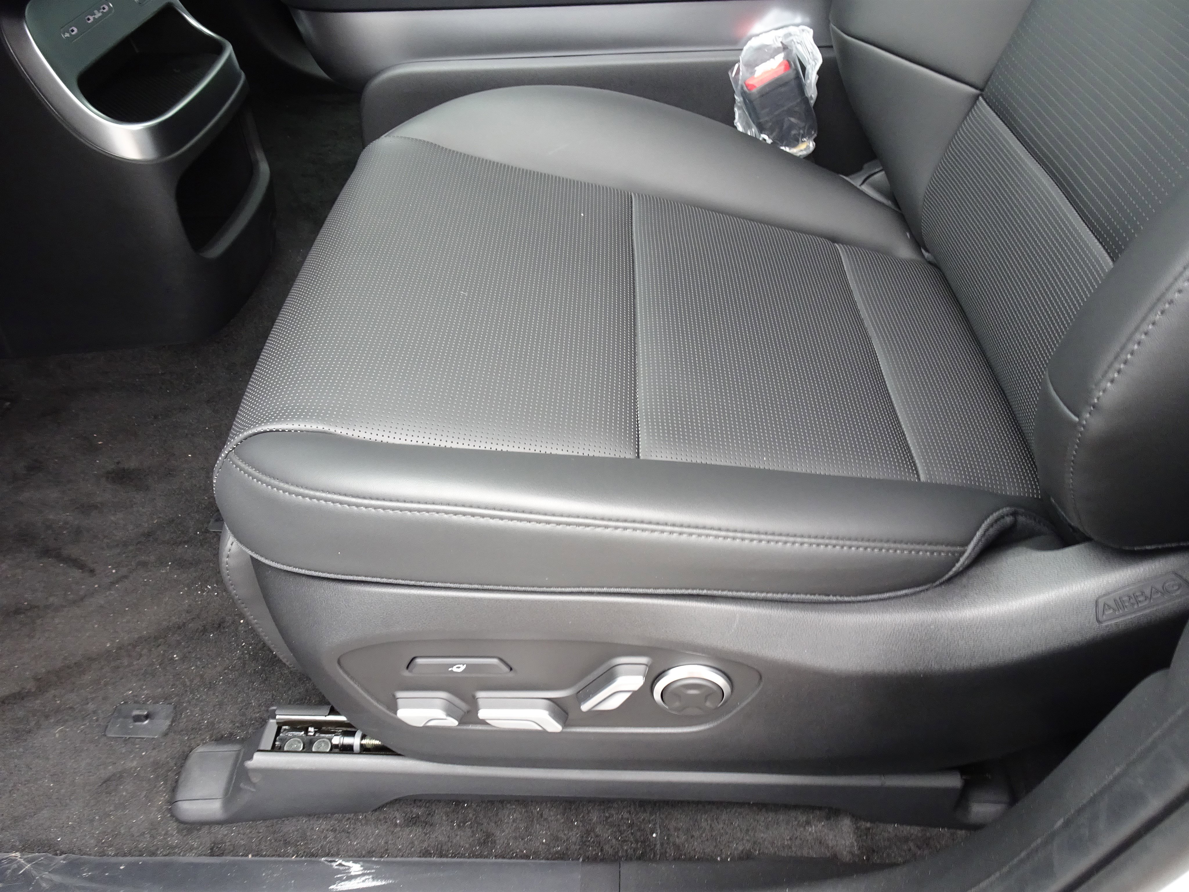 New 2026 Hyundai Ioniq 9 Limited image 9