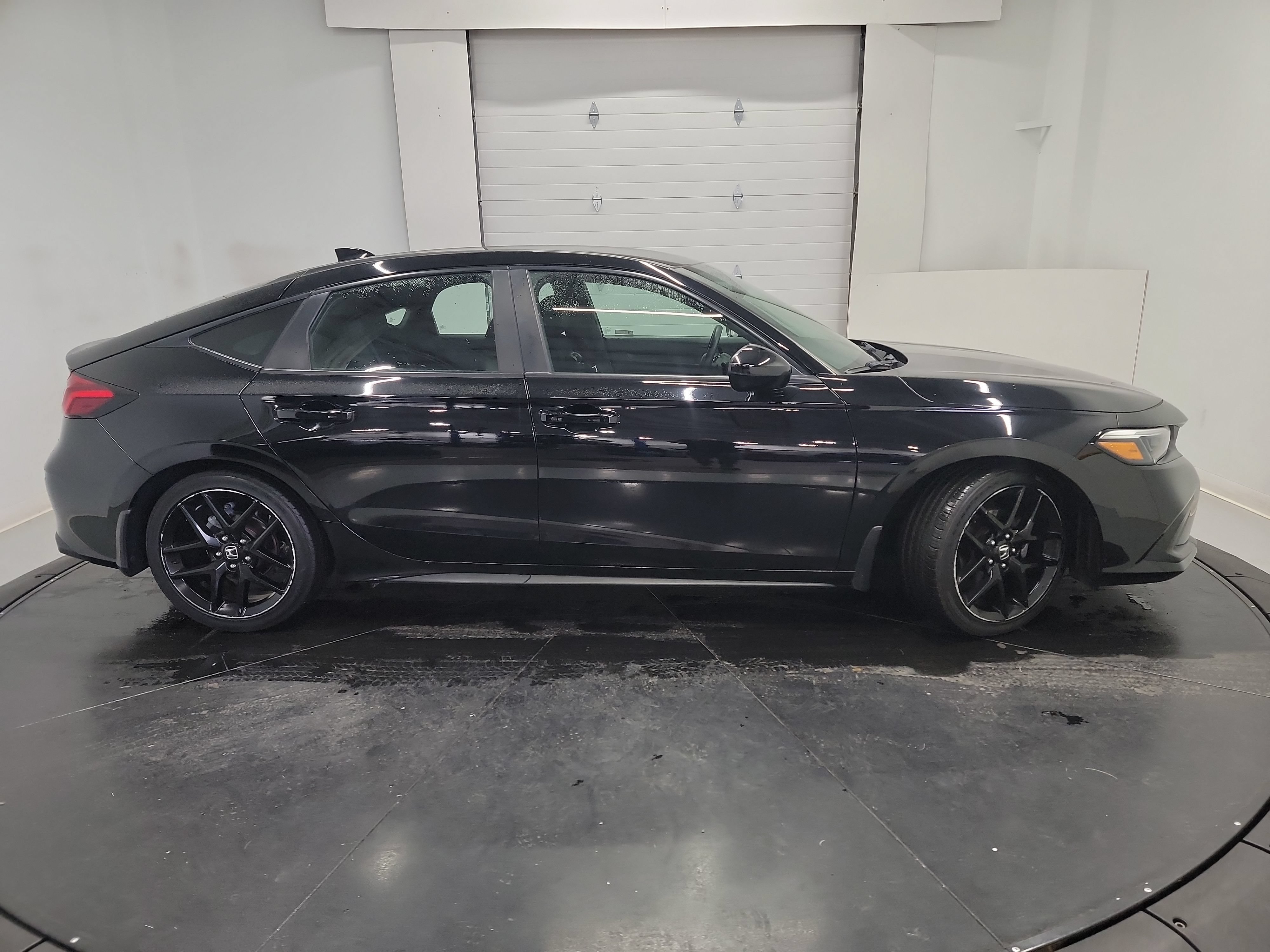 Used 2023 Honda Civic Sport image 11