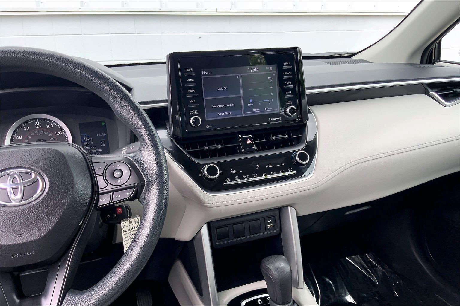Used 2022 Toyota Corolla Cross L AWD/4WD image 7