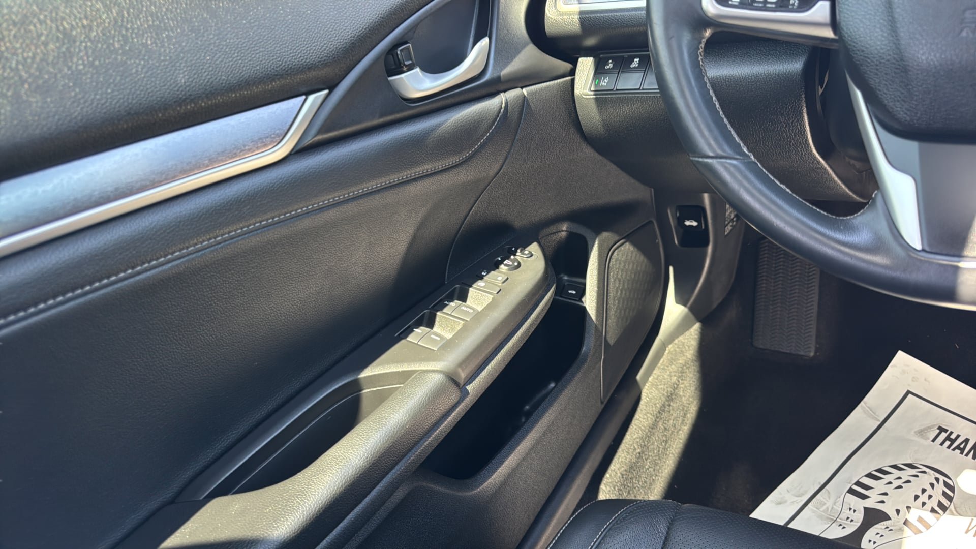 Used 2018 Honda Civic Touring image 19