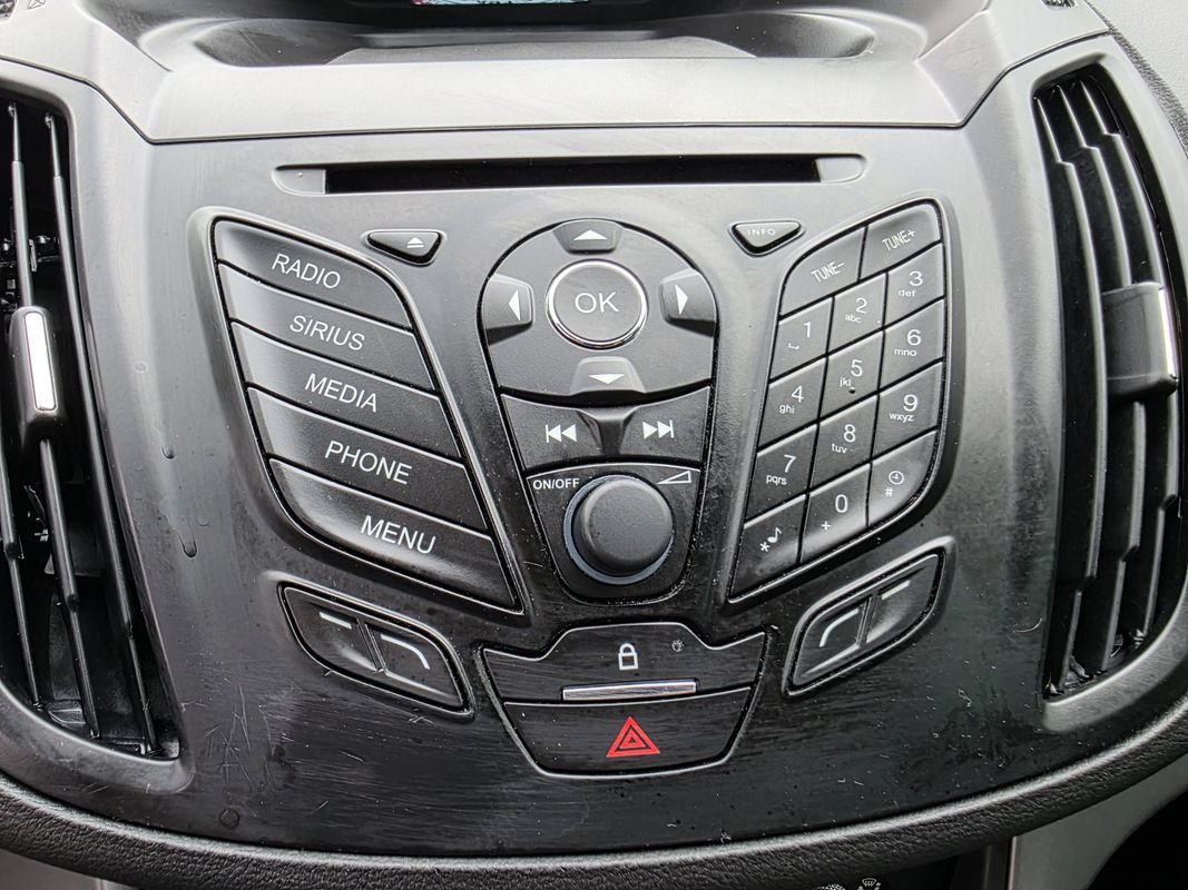 Used 2015 Ford Escape SE FWD image 26