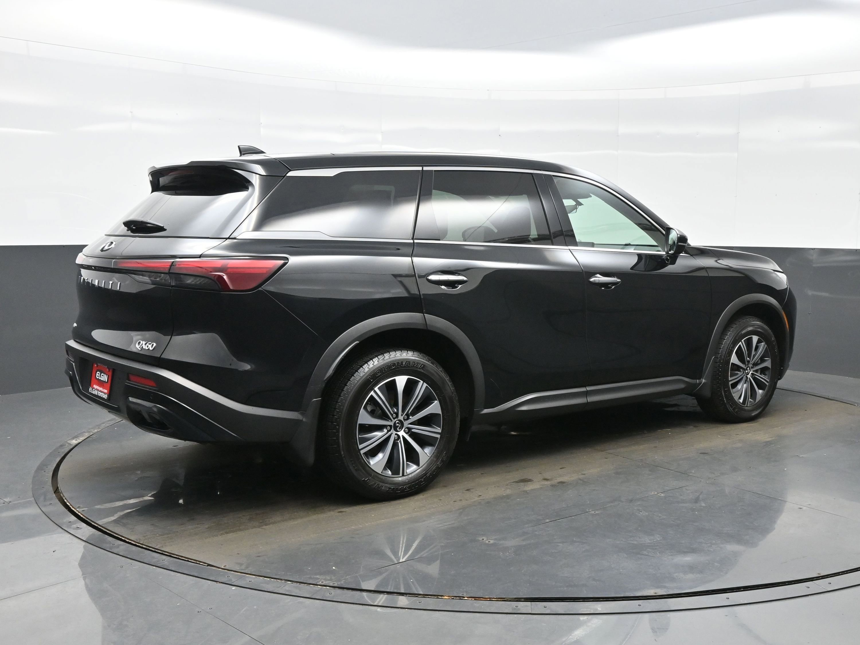 Used 2024 INFINITI QX60 Pure image 6