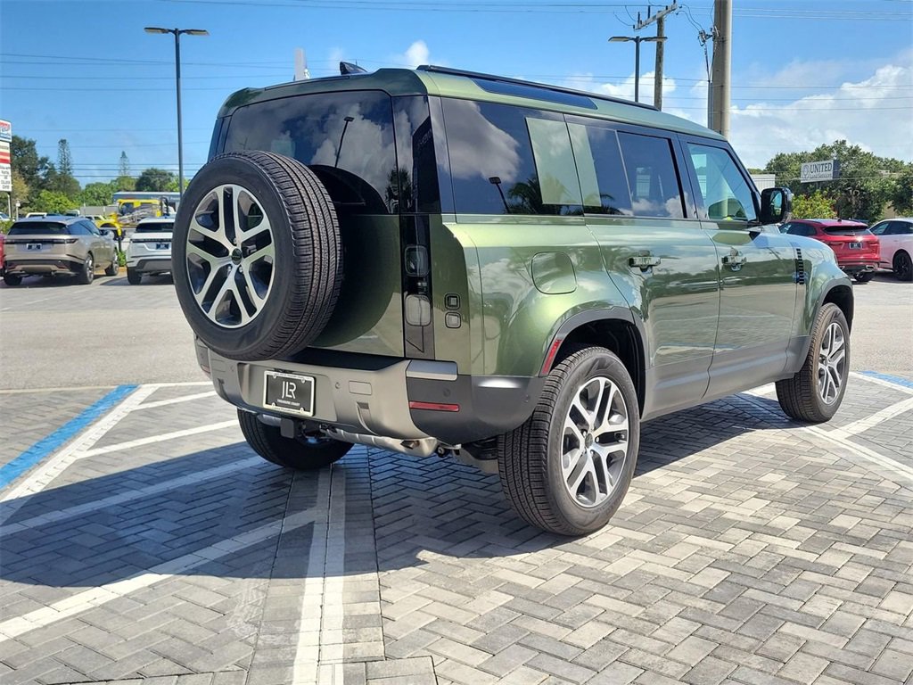 New 2026 Land Rover Defender 110 S image 5