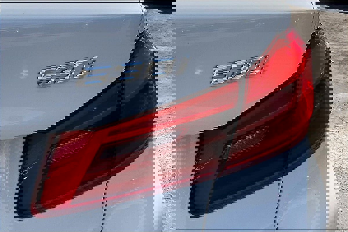 Used 2020 BMW 530i w/ Convenience Package image 8