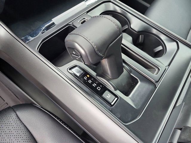 New 2025 Ford F150 Lariat w/ Equipment Group 502A High image 31