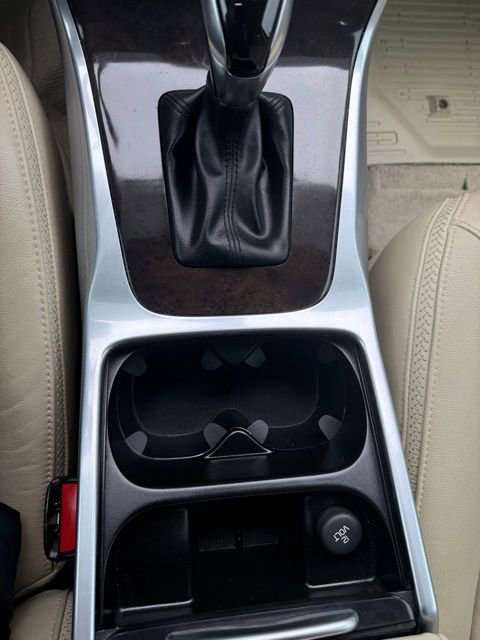 Used 2016 Volvo XC70 T5 Premier w/ Proximity Package image 28