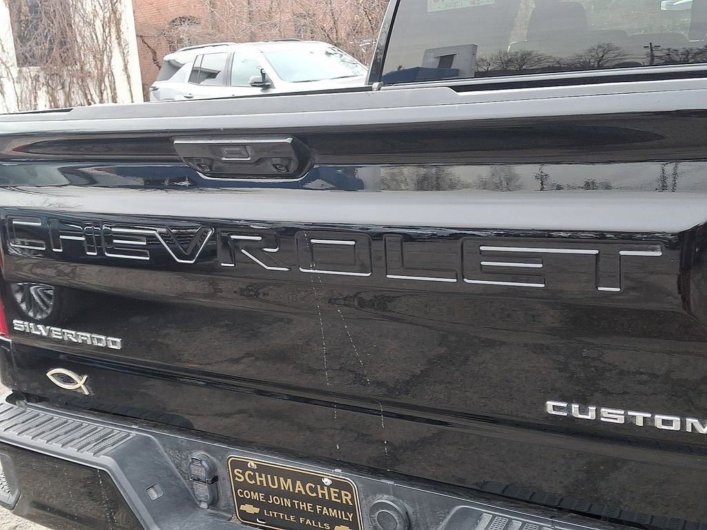 Used 2025 Chevrolet Silverado 1500 Custom image 29