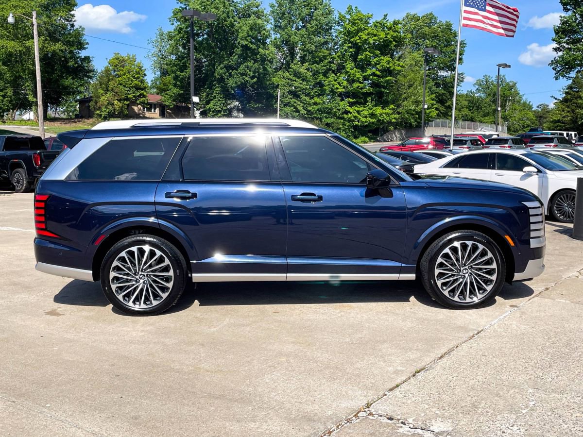 Used 2026 Hyundai Palisade Calligraphy AWD/4WD image 4