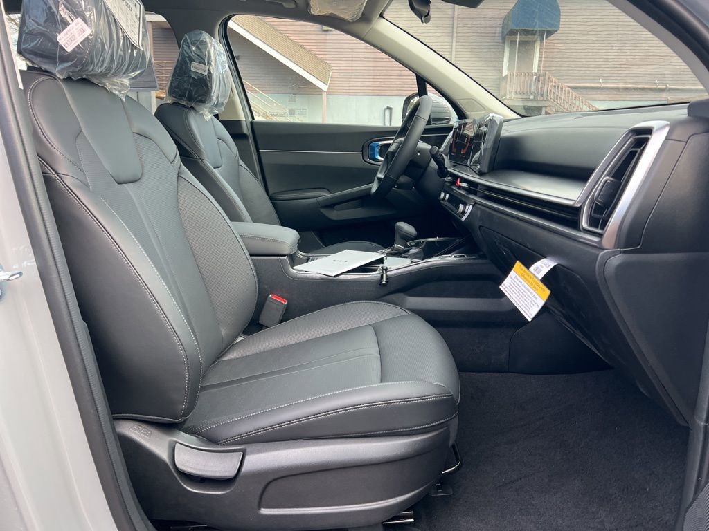 New 2026 Kia Sorento S w/ S Panoramic Sunroof Package image 16