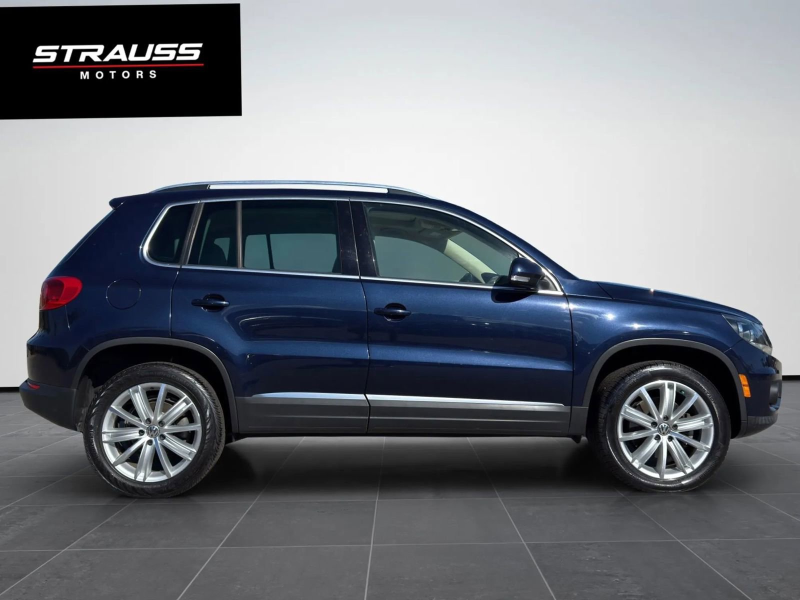 Used 2013 Volkswagen Tiguan SE image 6
