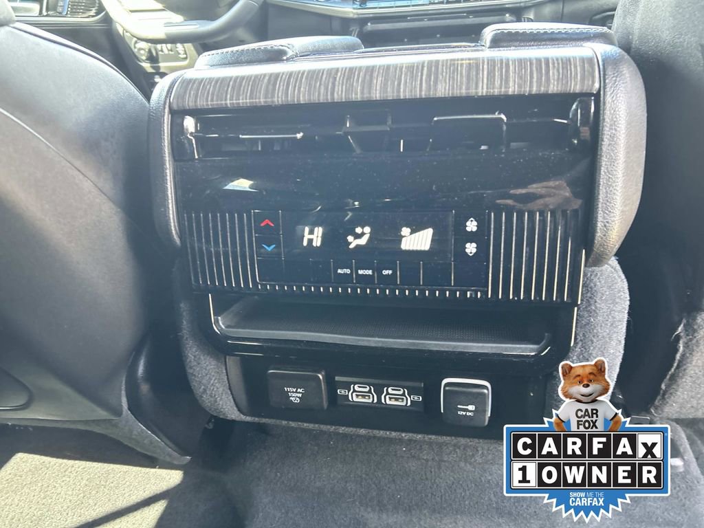 Used 2024 Jeep Wagoneer Series II w/ Flexible Seating Group image 18