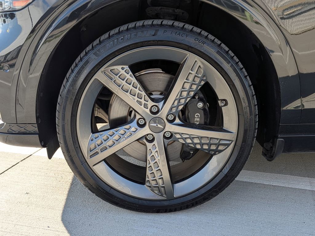 Used 2025 Genesis GV70 3.5T Sport w/ Sport Prestige Package image 9