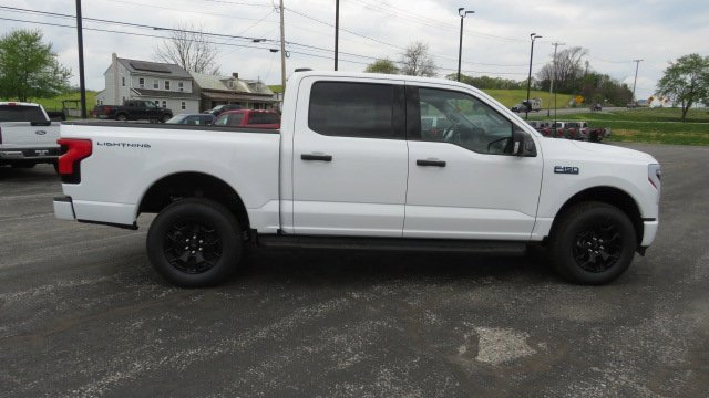 New 2025 Ford F150 Lightning XLT image 9