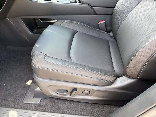 New 2026 Nissan Pathfinder SL w/ SL Premium Package AWD/4WD image 15