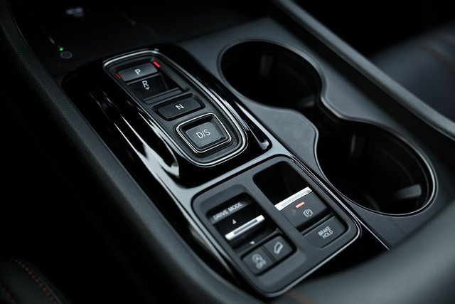 Used 2025 Honda Pilot TrailSport image 40