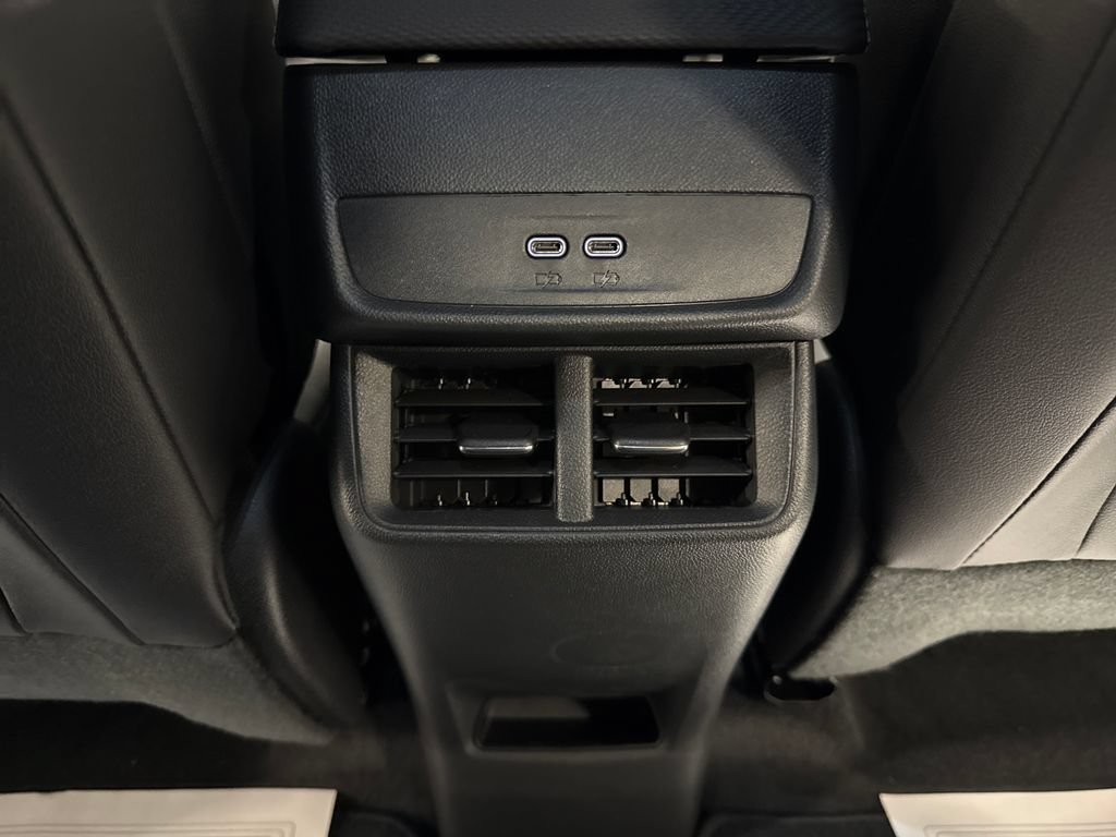 New 2026 Chevrolet Equinox LT w/ Convenience Package II FWD image 43