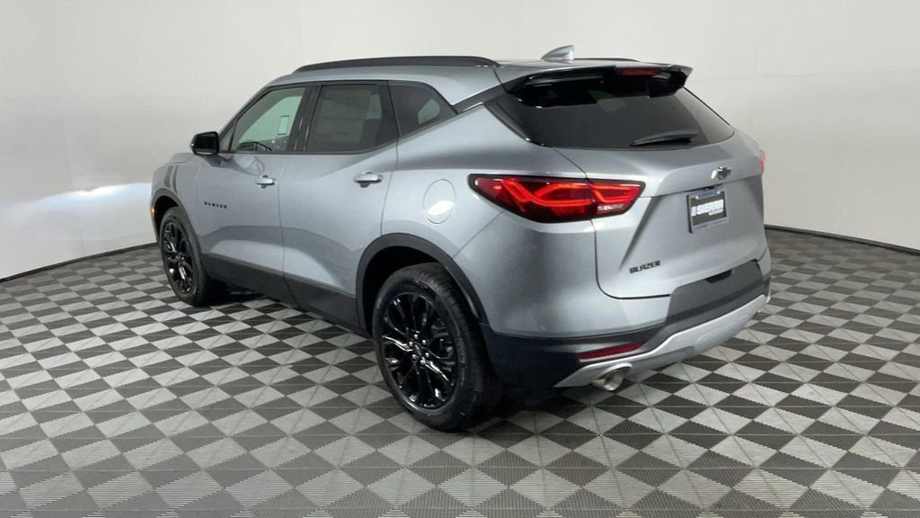 New 2025 Chevrolet Blazer LT w/ LPO, Black Sport Package image 6