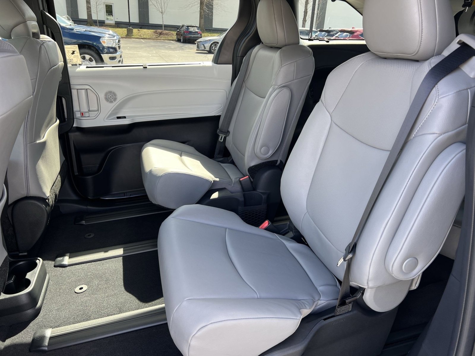 New 2026 Toyota Sienna XLE image 19
