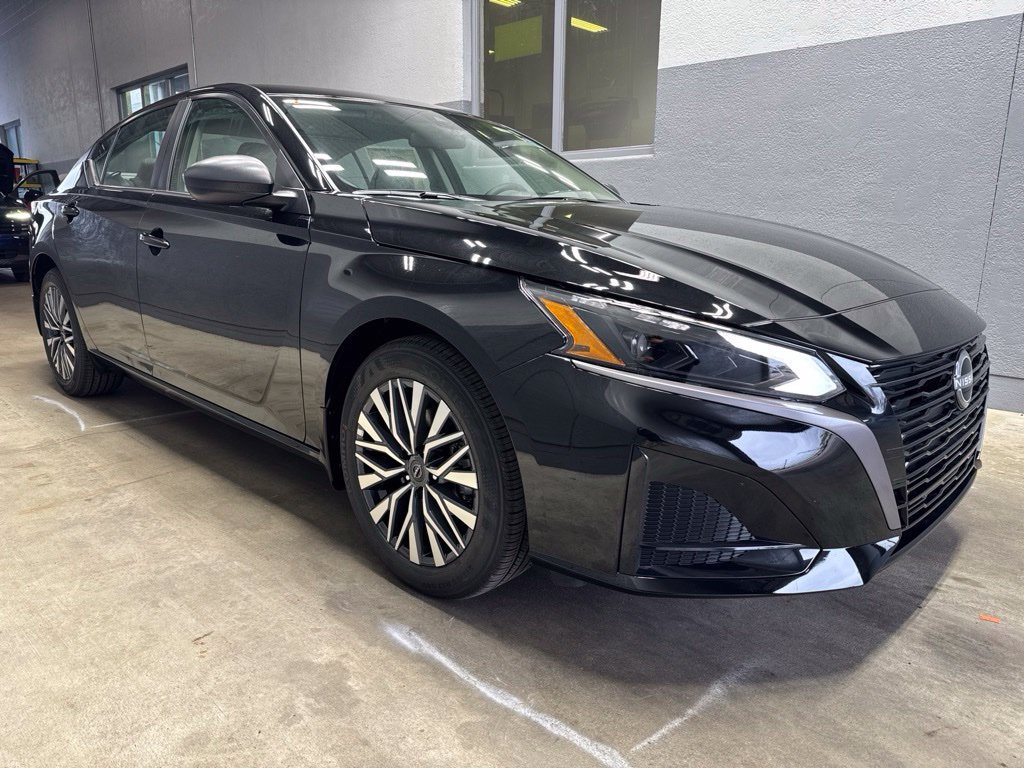 New 2026 Nissan Altima 2.5 SV FWD image 6
