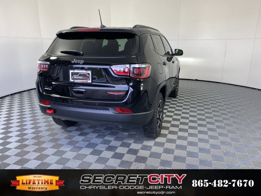 New 2026 Jeep Compass Trailhawk image 7