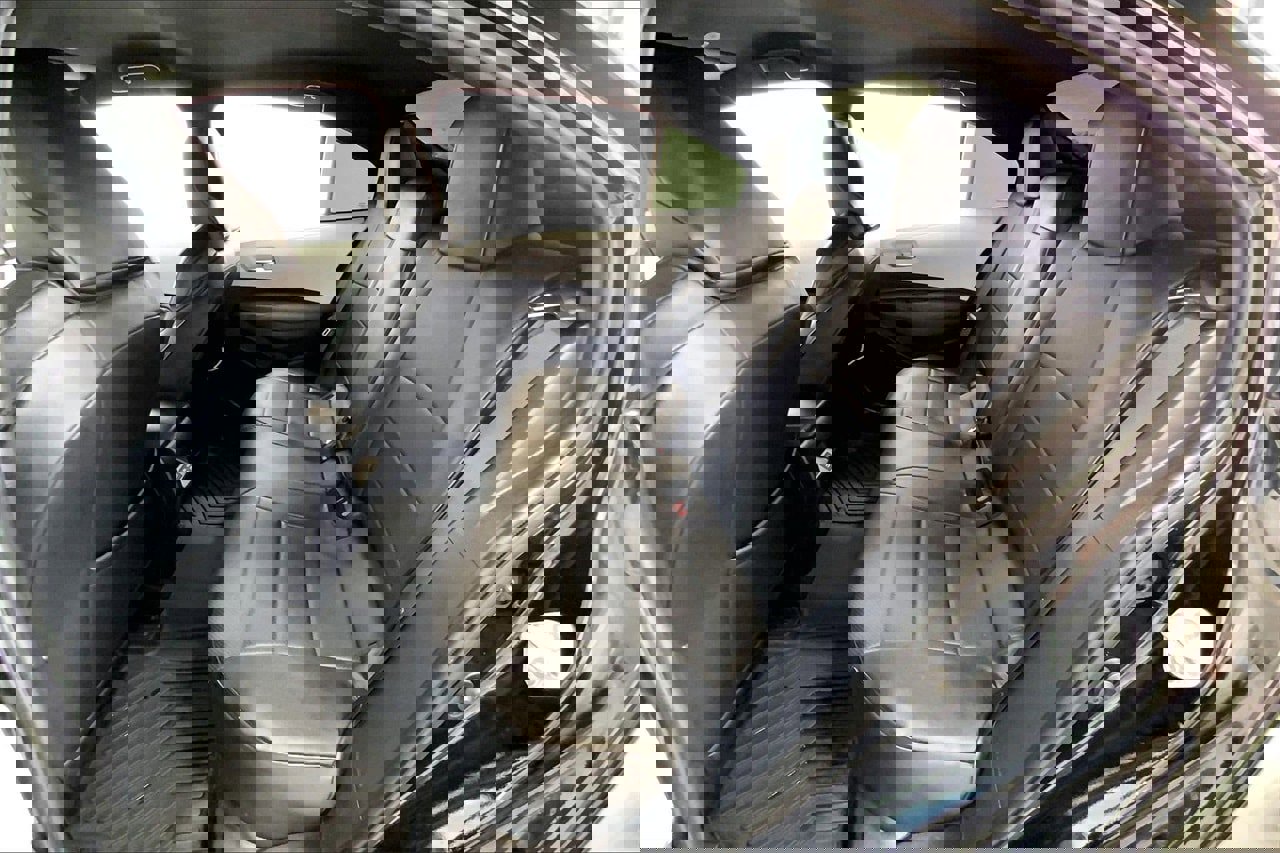 Used 2024 Toyota Corolla SE image 19