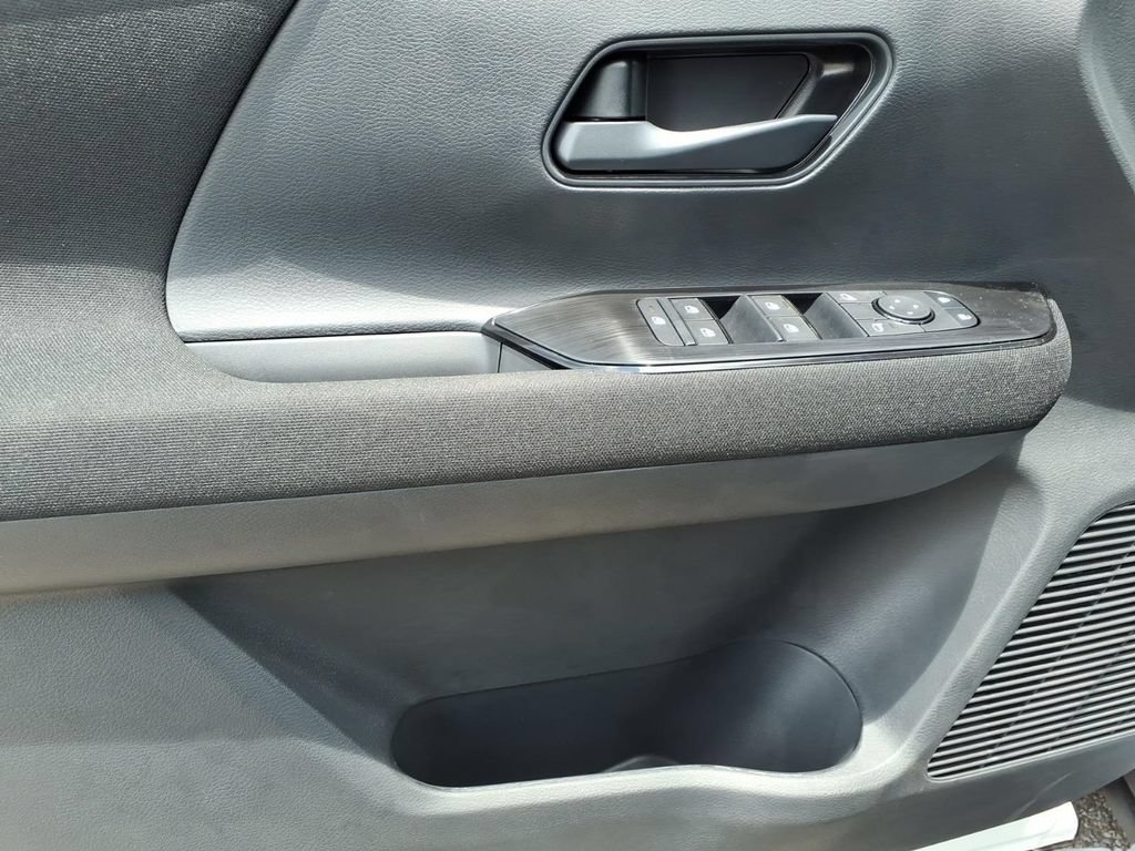 New 2026 Nissan Kicks S FWD image 13