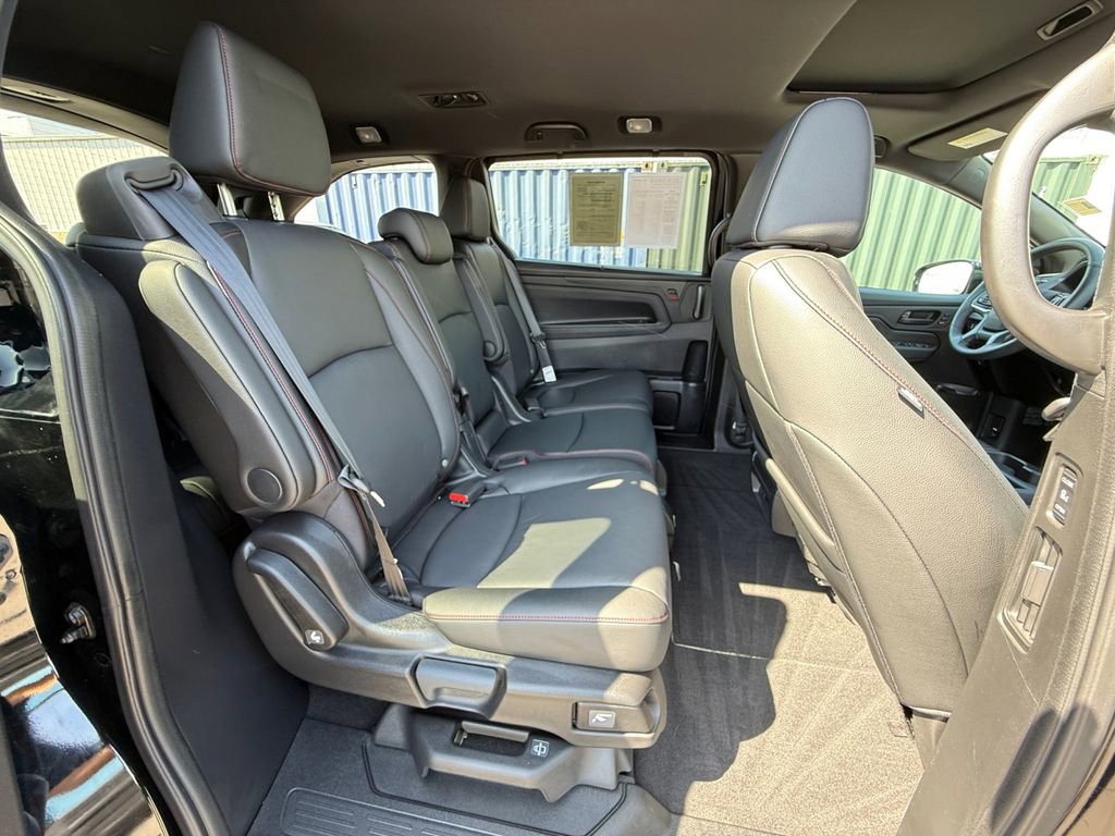 Used 2025 Honda Odyssey Sport-L image 28