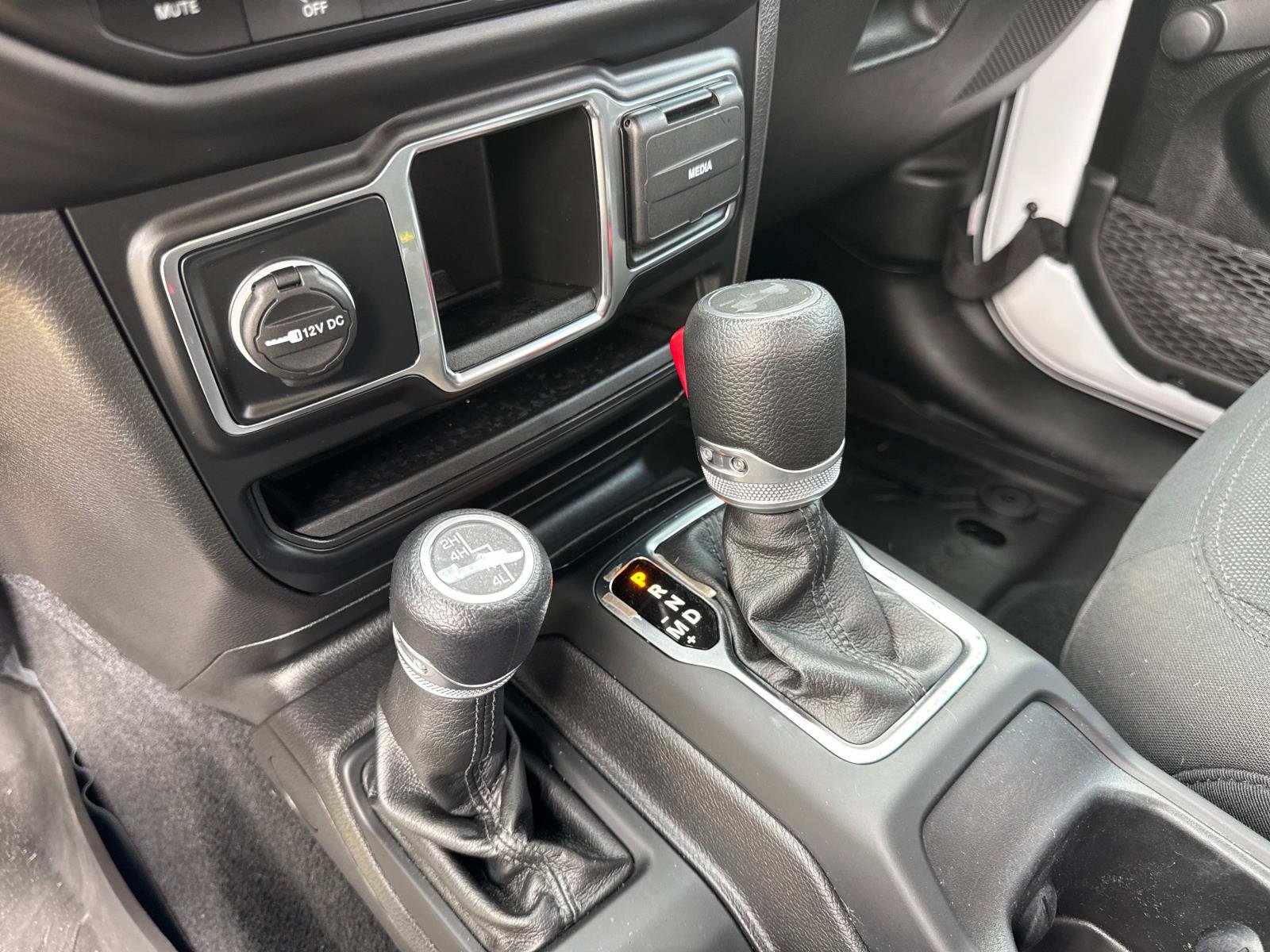 Certified 2022 Jeep Wrangler Sport image 18